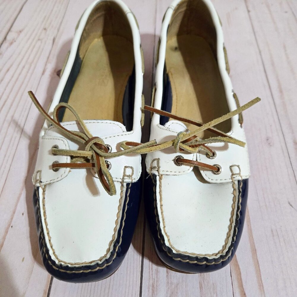 Sperry Top-Sider Boat Shoes Women 8 White Navy Leather Two Tone Loafers